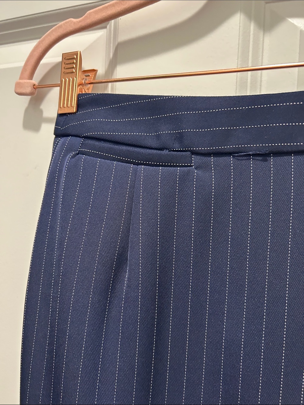 Nice Fashion Sleeveless Navy Pinstripe Double-Breasted Peplum Vest/Skirt Suit - Picture 8 of 13